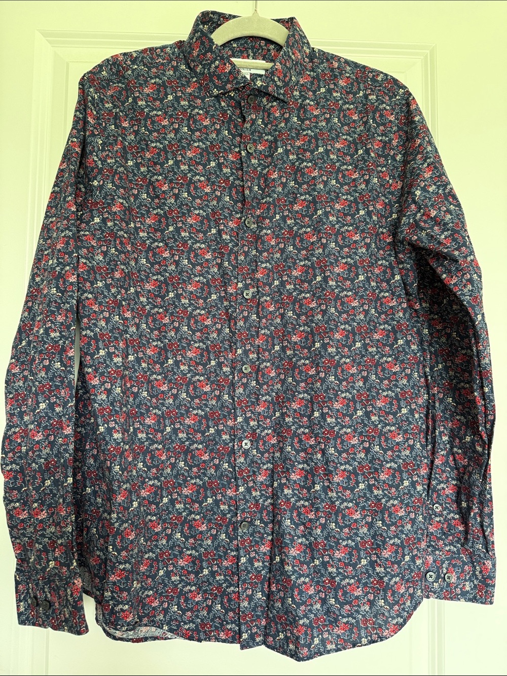 Express Men’s Navy Floral Button-Down Shirt with Red Accents